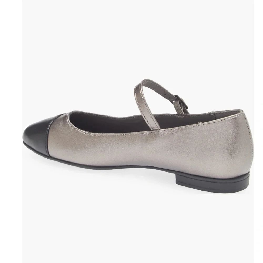 Tahari Women's Mary Jane Flats - Black‎ and Gray